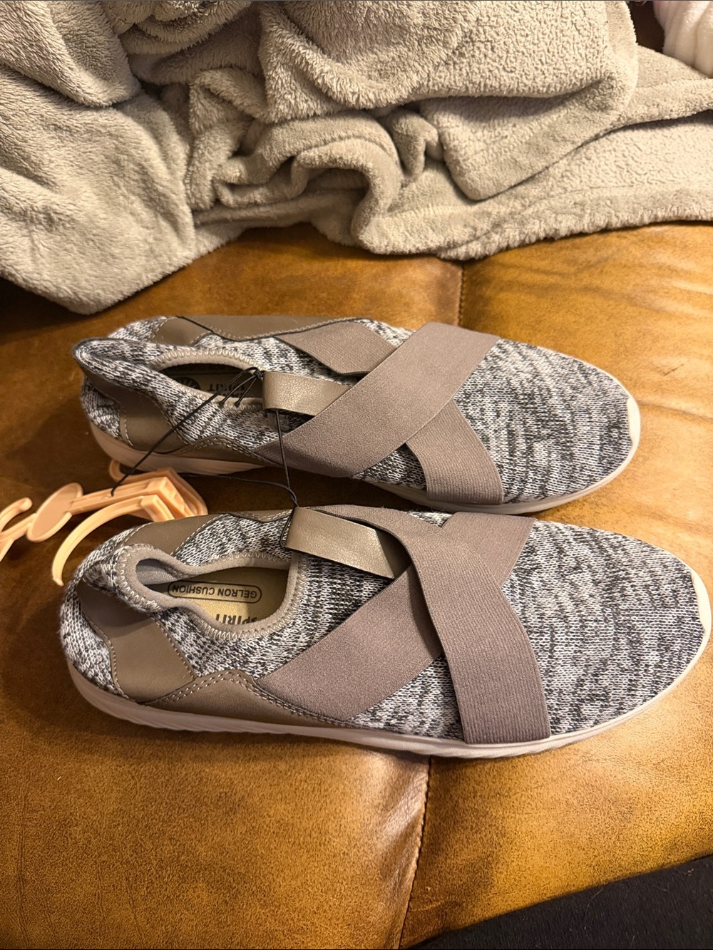 Earth Spirit Cross-Strap Knit Slip-On Sneakers in Taupe and Gray